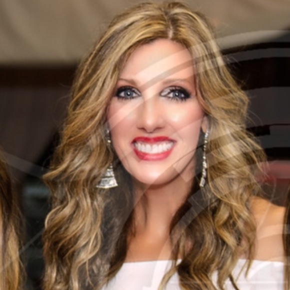 Meet your Posher, Tracey - Picture 1 of 1